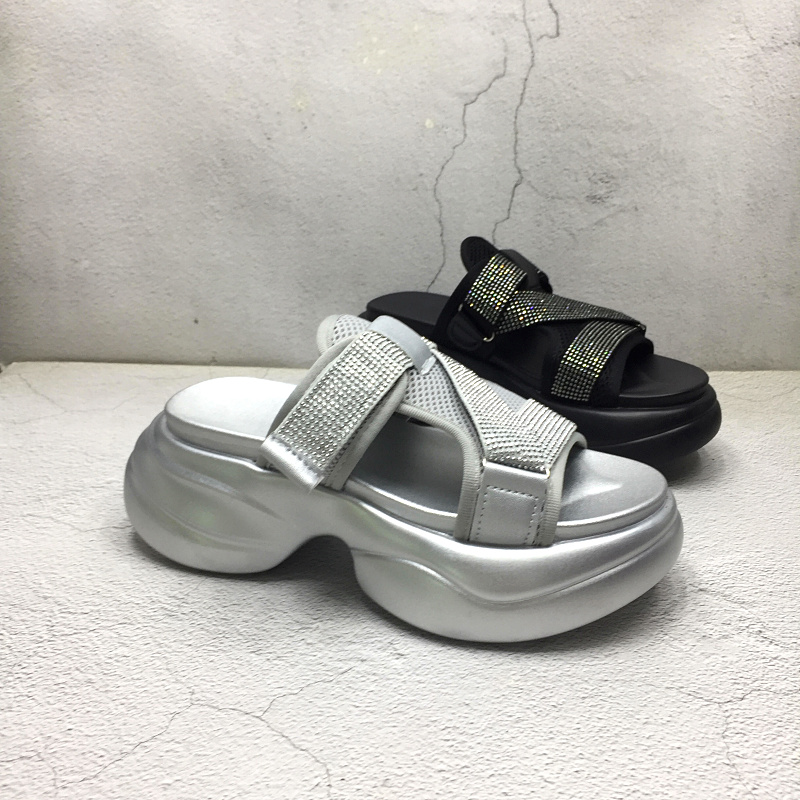 烫钻时尚网布透气松糕厚底拖鞋