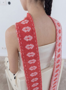 knits market 17Ac 嘴唇围巾毛织围巾双面细条长针织围巾红色S9