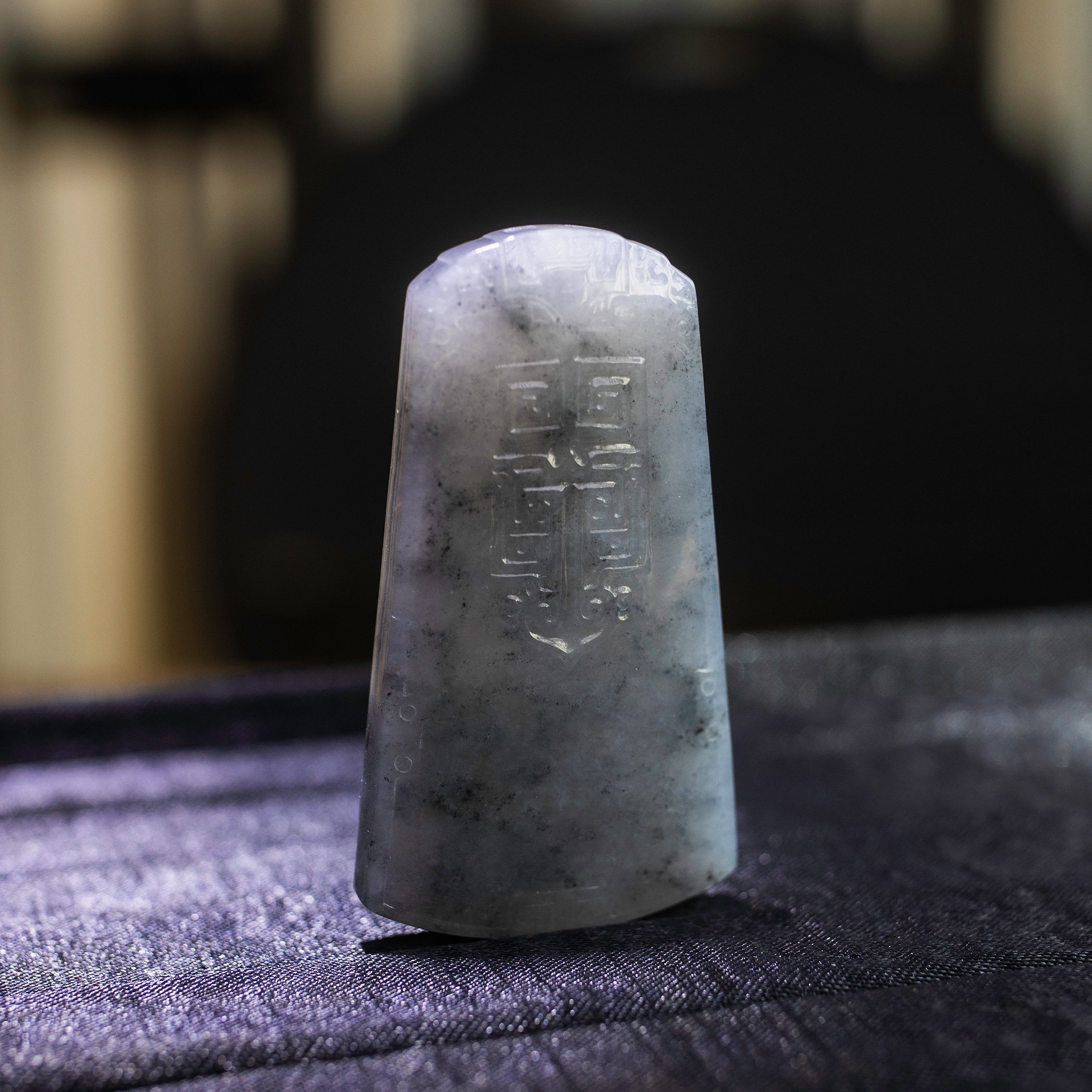 天然翡翠 a货 吊坠 挂件 冰乌鸡仿古牌 浅浮雕 冰种