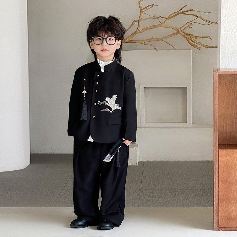 儿童新中式西装2024秋季男童国风梅花刺绣西服男宝生日中山装套装