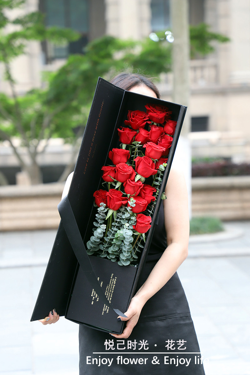 红玫瑰高档枪炮礼盒生日表白情人节花束嘉兴同城鲜花速递订花|ruв категории доставка цветов/цветок моделирования/растения садоводства, доставка цветов (город) - от Buy2taobao.com для оказания профессиональной услуги покупки агента Taobao