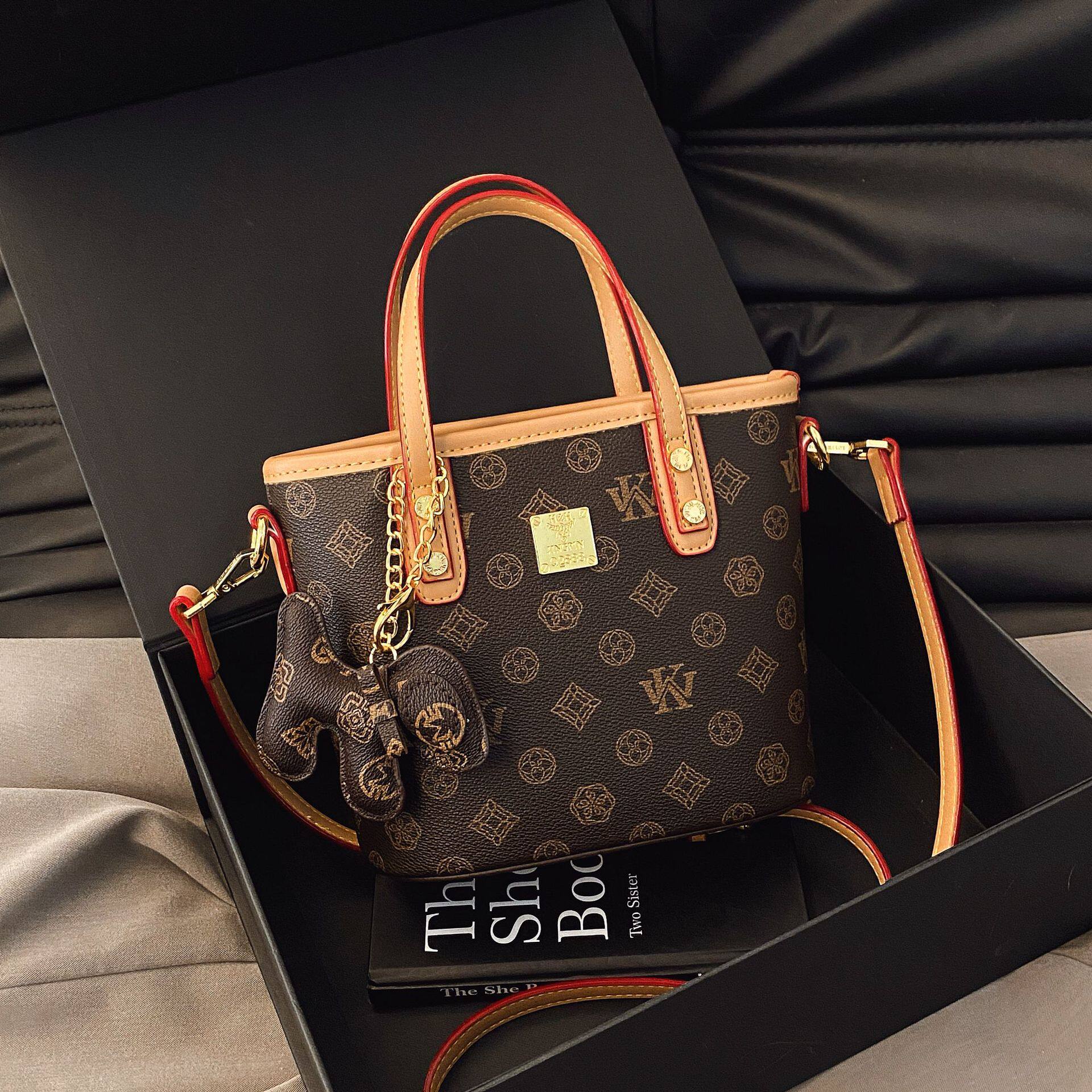 经典配色复古印花精致轻奢风优雅实用丽人新宠单肩手提大牌女包包