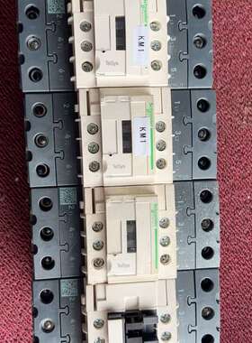 议价施耐德LC1D50A..C交流接触器，线圈220v，