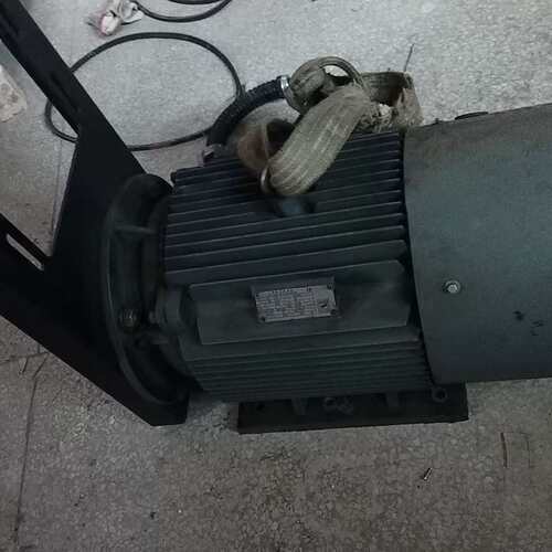 议价三相异步电动机，功率30千W，型号YYZ一，180L一2，转