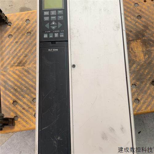 议价丹胡斯变频器VLT5000.成色如图工厂拆机货包好不包邮