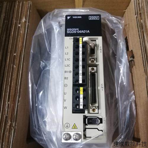 议价原装全新安川伺服驱动器 SGDS-04A01A 质保一年库存现货