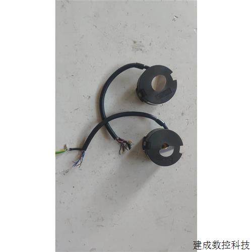 议价多摩川总线式编码器  TS5667N2303