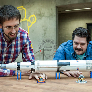 航天飞机阿波罗土星五号火箭神舟飞船男孩成人拼装积木玩具21309