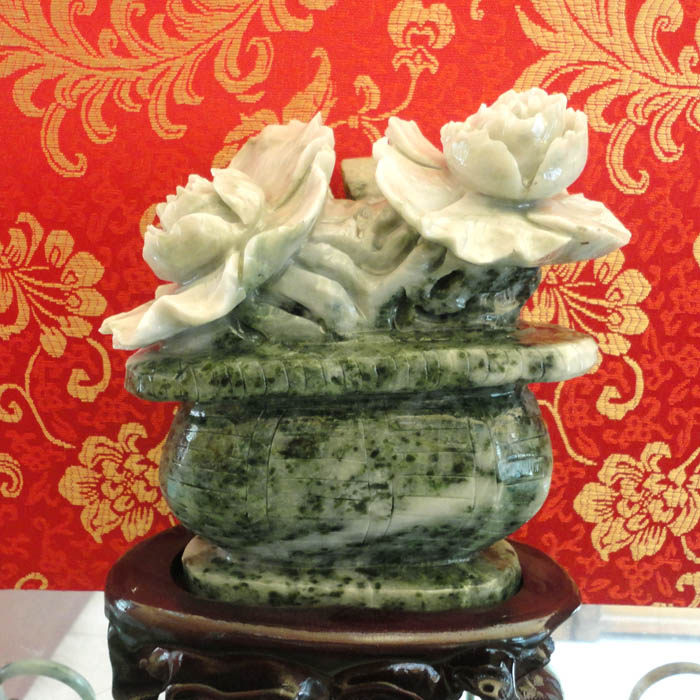 玉如意 南阳独山玉摆件巧色精雕绿白料南阳独玉摆件$一览富贵