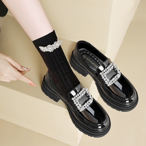 真皮小皮鞋女英伦2026春季新款粗跟厚底乐福鞋水钻软底一脚蹬单鞋