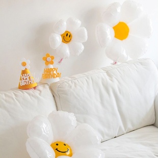雏菊气球白色笑脸拍照道具鸡蛋花气球太阳花小雏菊气球