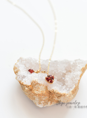 三合一草1月生辰石石榴锁骨链