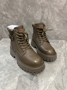 机车靴921B22 新款 舒适厚底马丁靴短靴潮款 秋冬复古休闲时尚 女鞋