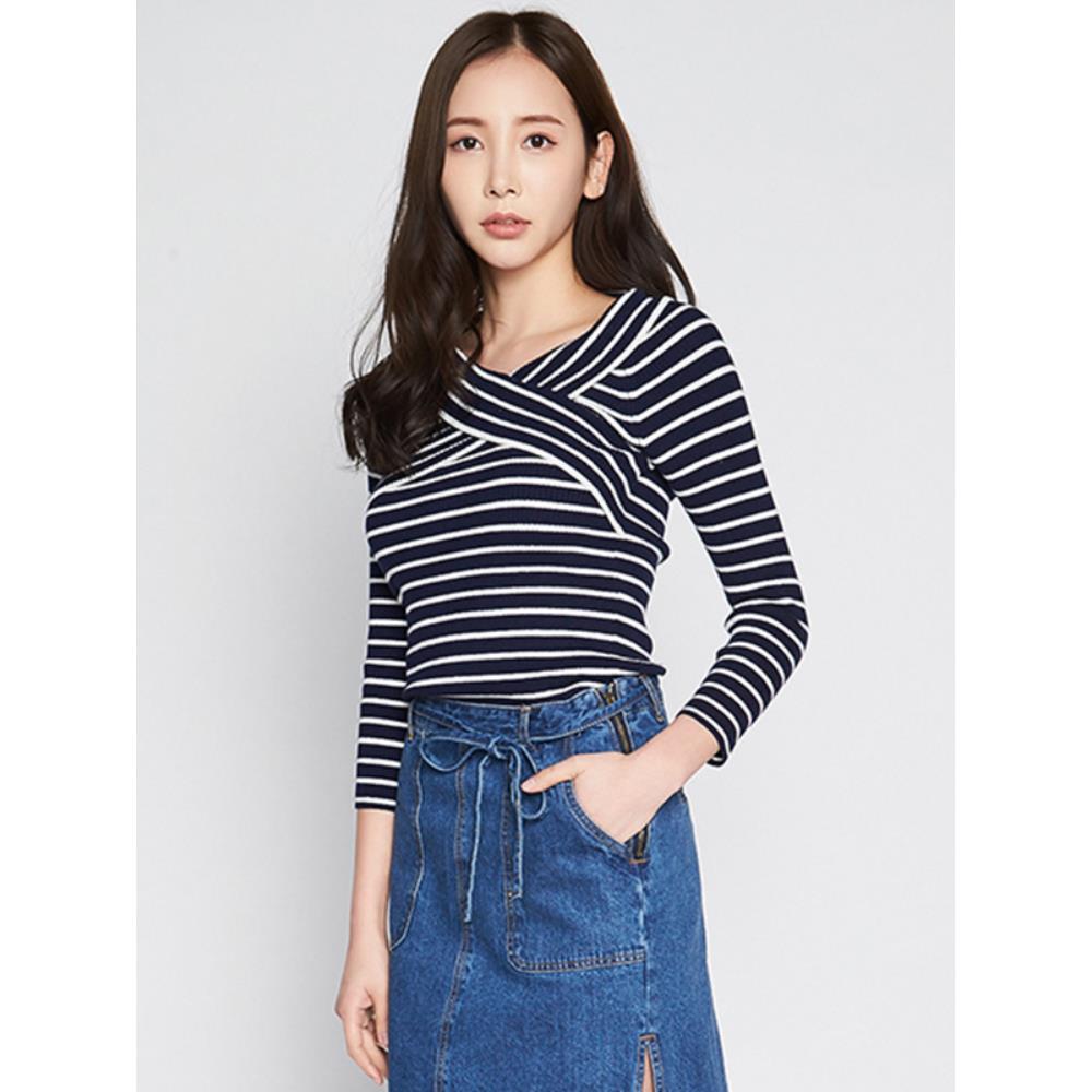 【断码XS/S】艾格条纹针织衫秋季女装新品休闲宽松薄款上衣W241