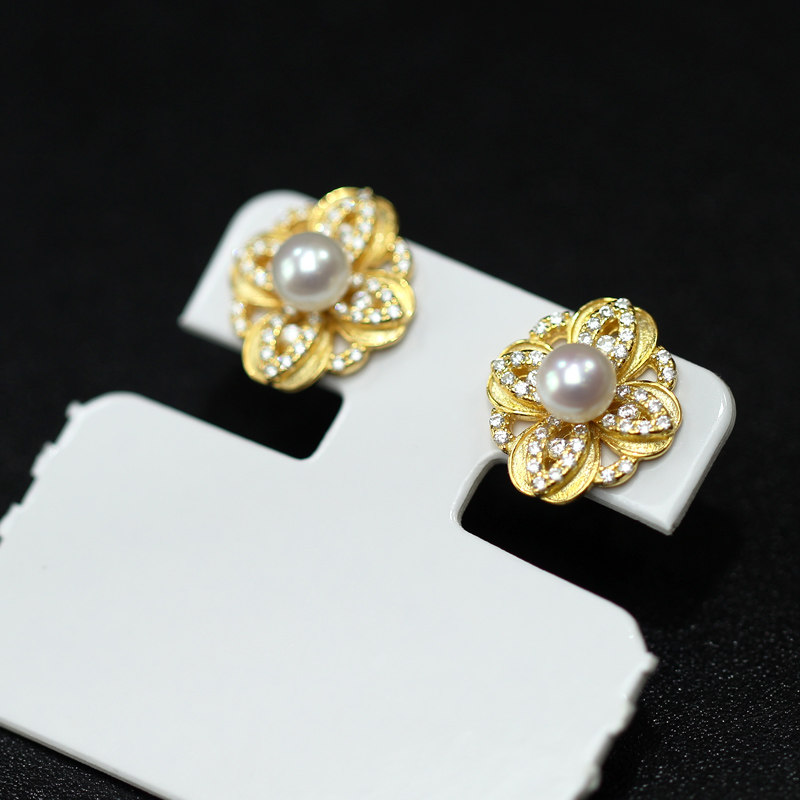 纯银精工复古宫廷淡水珍珠耳钉