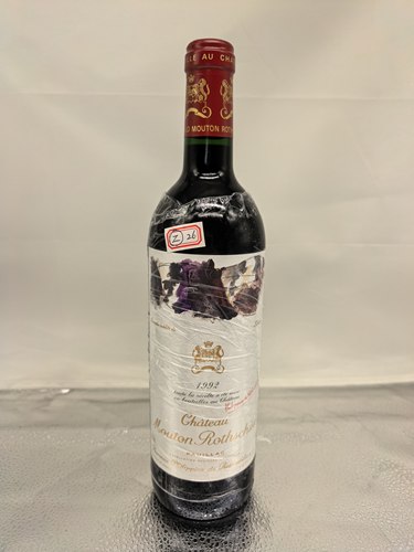 法国波尔多一级名庄木桐1992年酒标为抽象油画风格