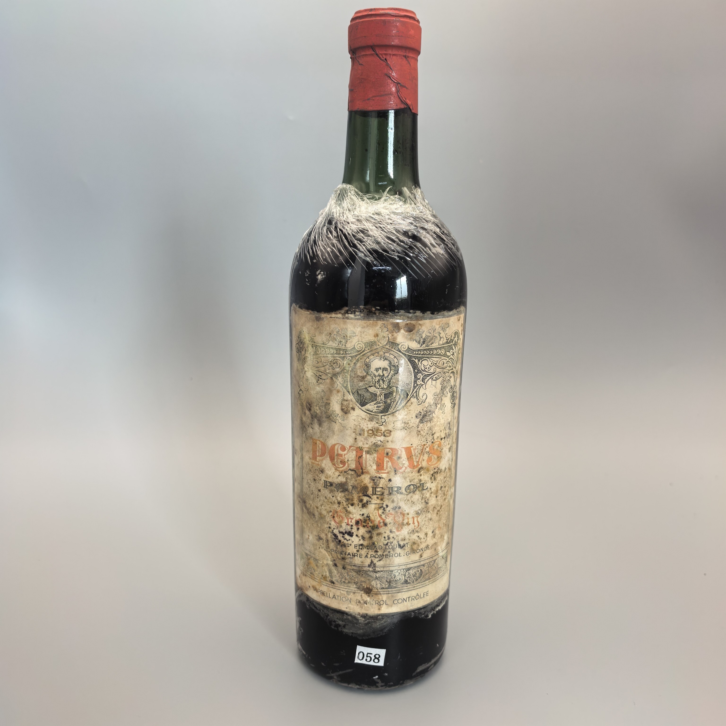 法国波美侯Petrus 帕图斯酒庄园1953年(标有损)058