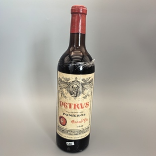 法国波美侯Petrus 帕图斯酒庄园1945年（046）