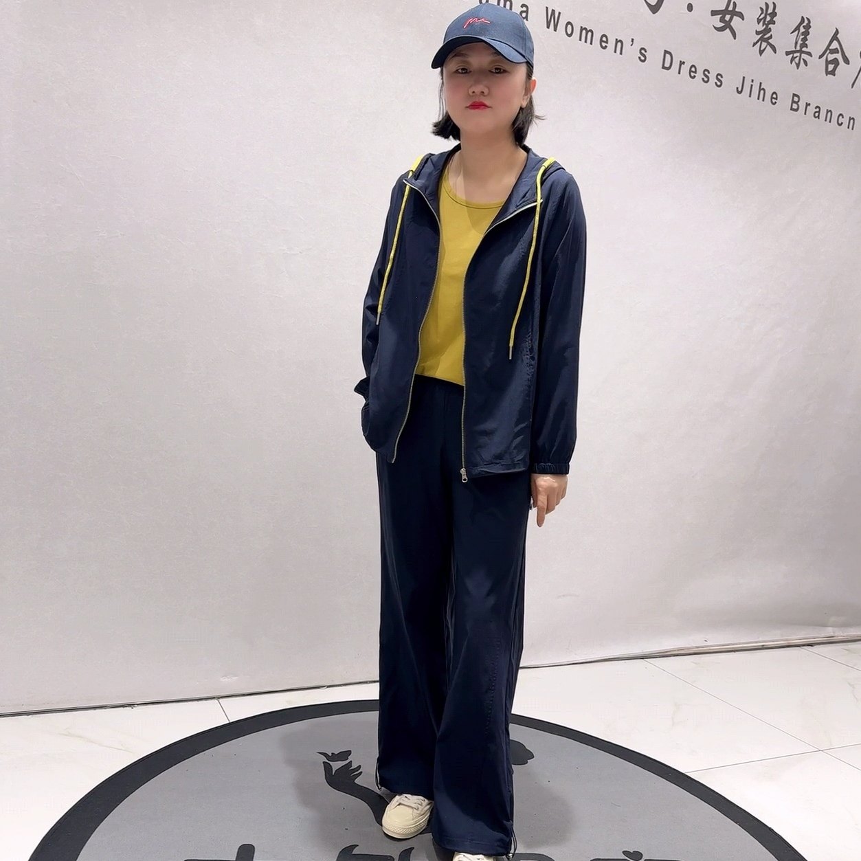 2057蓝鲸之吻年货春款新品坎袖背心搭配可抽绳外套休闲裤三件套,女装/女士精品,大码套装,淘宝优惠券,粉丝福利购,淘宝优惠卷