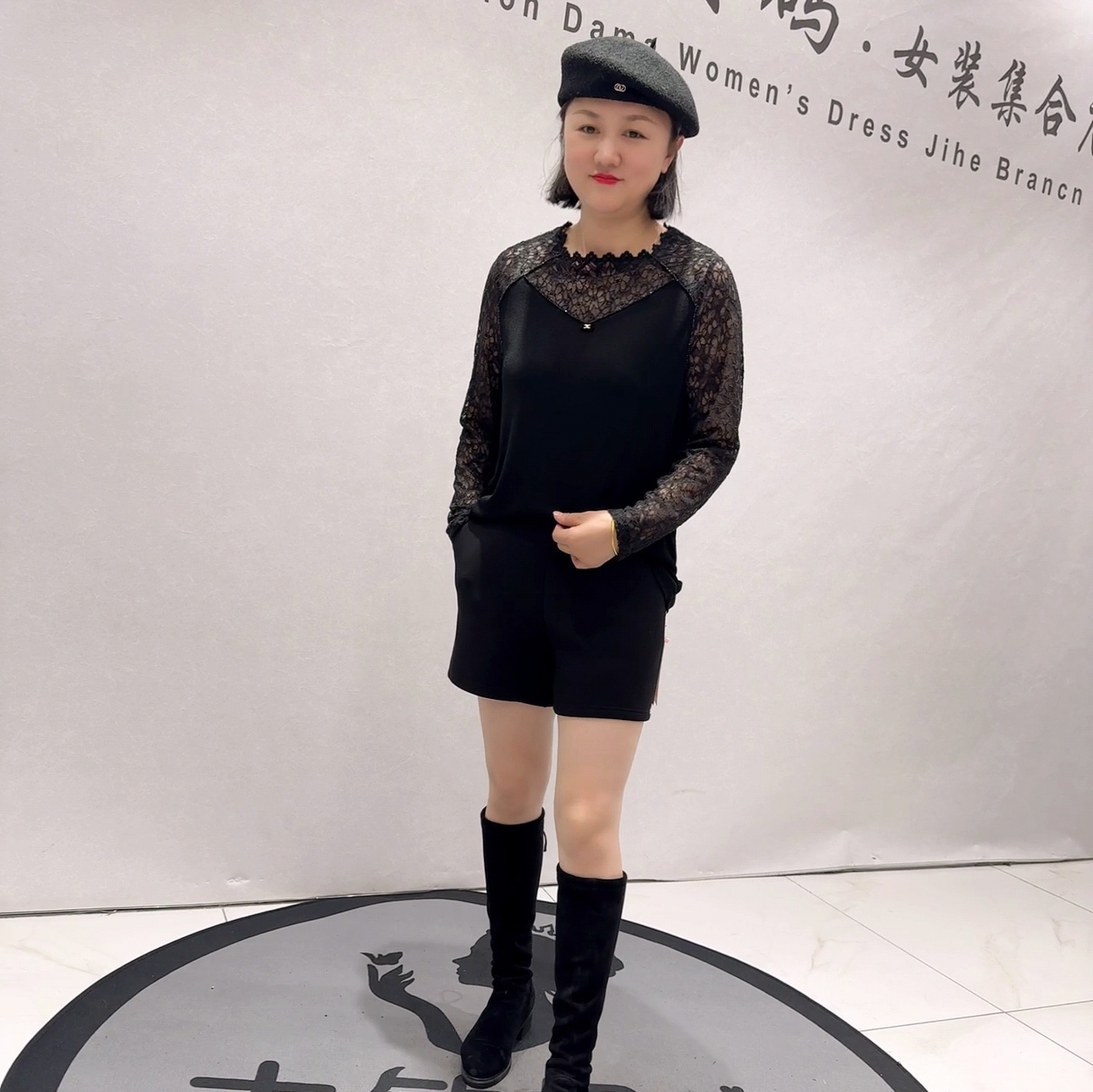 5416芮娜依莲春款新品醋酸面料拼接蕾丝洋气串珠女人味气质衫大码