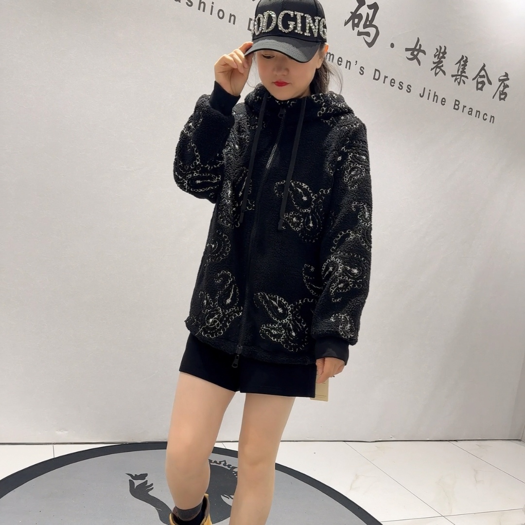 5099芮娜依莲初冬大码女装双面可抽绳一手长凤尾花羊羔毛外套加大