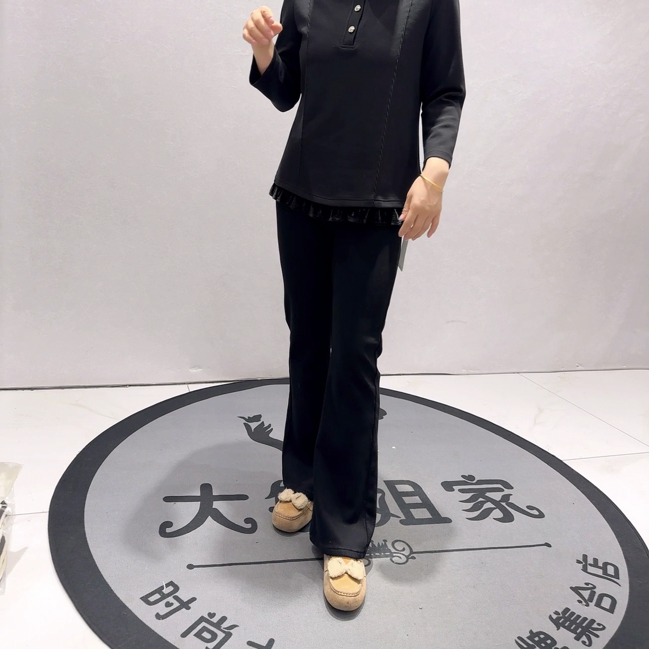 8861柏菲蒂冬款加绒加厚松紧高腰弹力百搭黑色牛仔微喇裤加肥加大