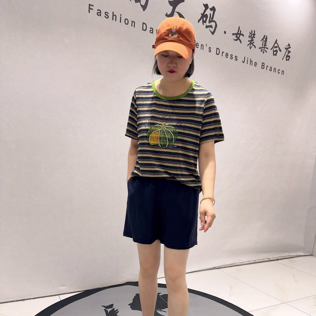5283芮娜依莲夏款新品南瓜图案撞色衣领条纹减龄T恤衫加大码女装