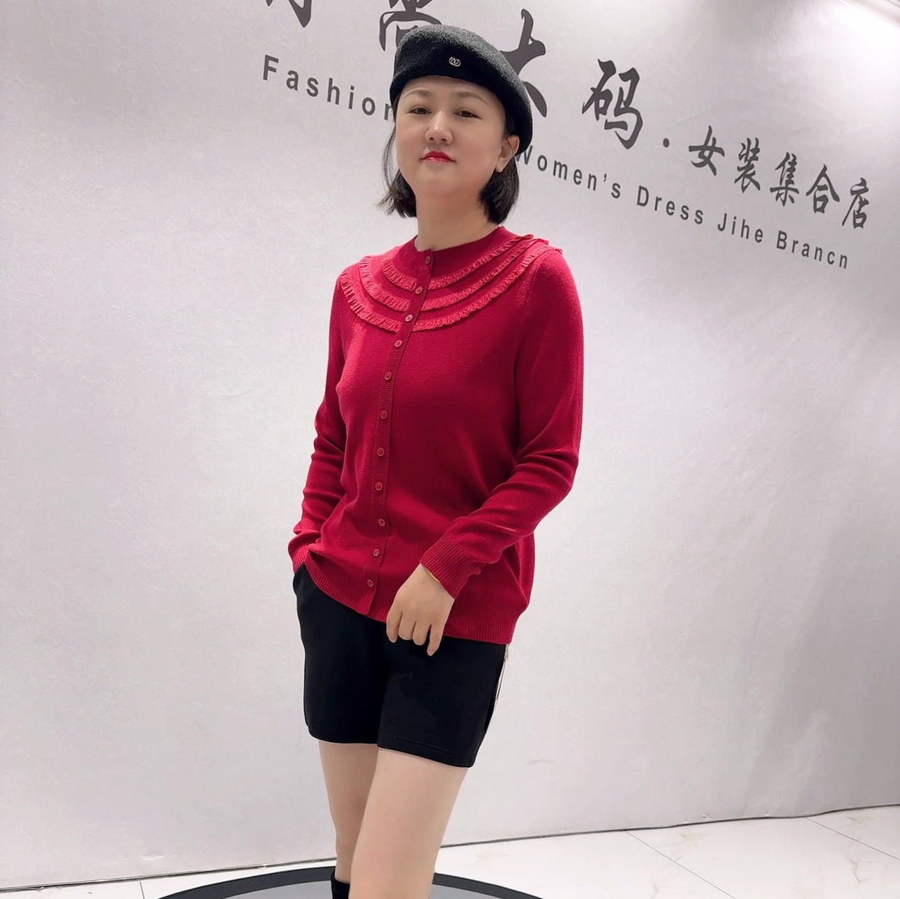 1003芮娜依莲冬款新品女人味简洁大方含毛套头衫加大码女装