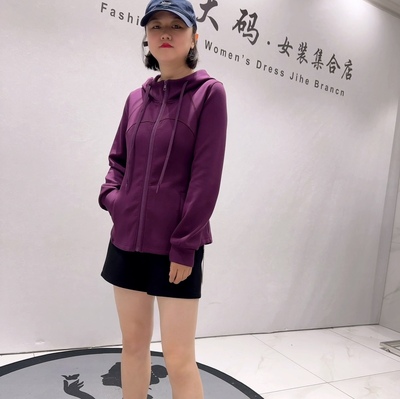 6227女权贵族新品秋款极简风减龄连帽收腰遮肉显瘦外套加大码女装