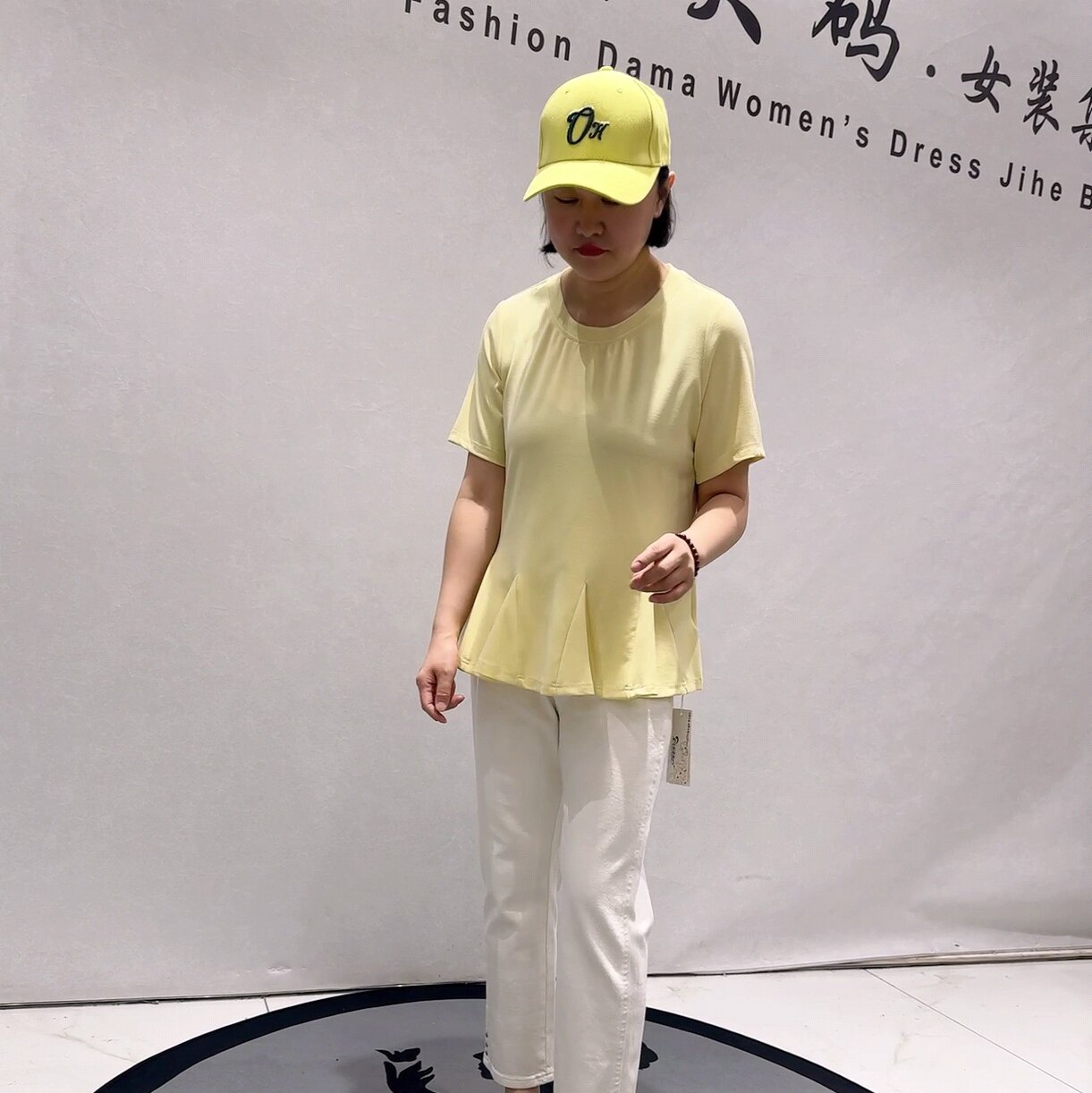 3318女权贵族初夏新品简约大方百搭显瘦短袖上衣气质衫加大码女装