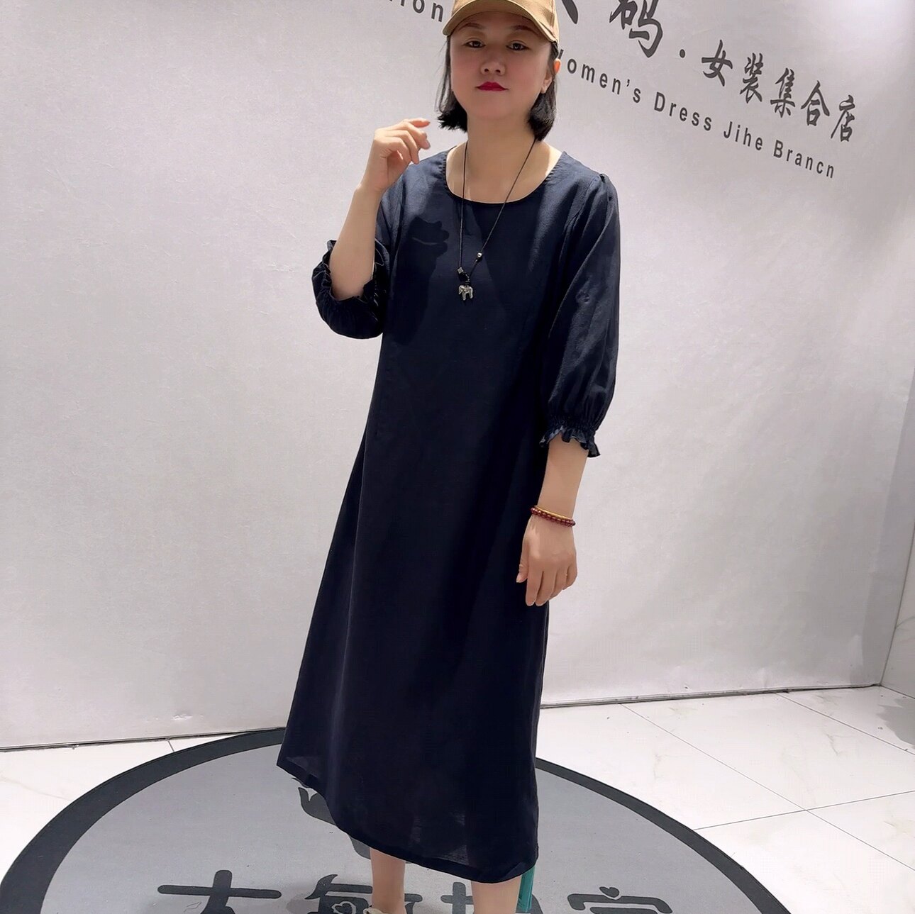 2186蓝鲸之吻初夏新品简洁大方高级感舒适过膝连衣裙加大码女装