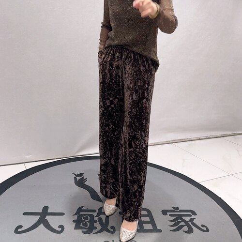 5482芮娜依莲秋款新品松紧腰丝绒压皱面料高级感休闲裤加大码女裤