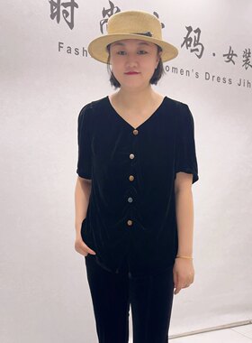 9185芮娜依莲初秋新品v领撞色扣女人味微起肩显瘦上衣加大码女装