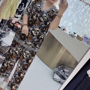 9237芮娜依莲夏款新品蕾丝拼接上衣搭配舒适休闲裤家居服两件套