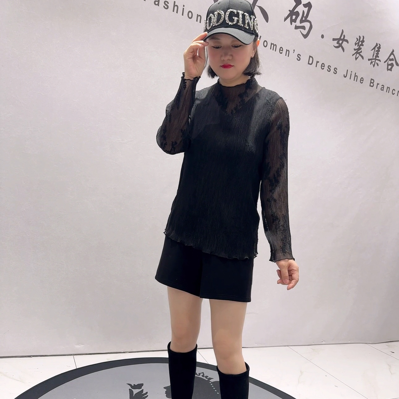 1269女权贵族春款新品韩国褶皱面料自带提花女人味打底衫加大码