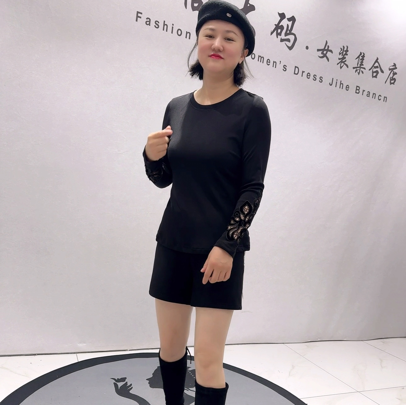 1502女权贵族2026年货春款女人味设计感袖口网料打底衫加大码女装