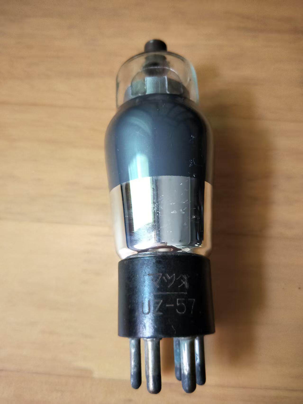 老收音机拆下日本产UZ-57电子管