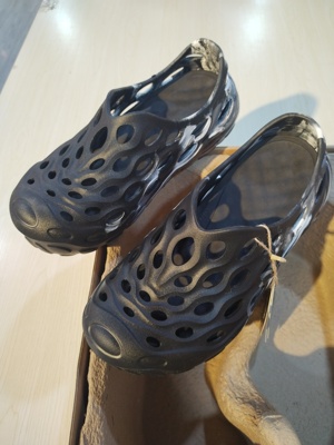 traceable出口加拿大外贸户外溯溪鞋凉鞋送礼休闲洞洞鞋沙滩男鞋