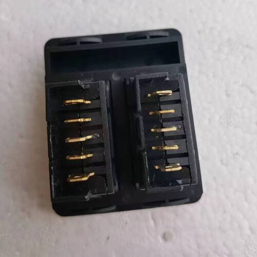 徐工吊车齐星驾驶室新款老款玻璃升降器开关摇窗机按钮玻璃开关座