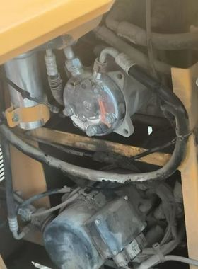 徐工吊车配件徐工 Xct25L5空调管