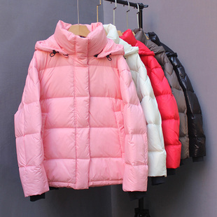 2025年冬季新款时尚亮面休闲加厚奶呼呼羽绒服女亮色炸街连帽外套
