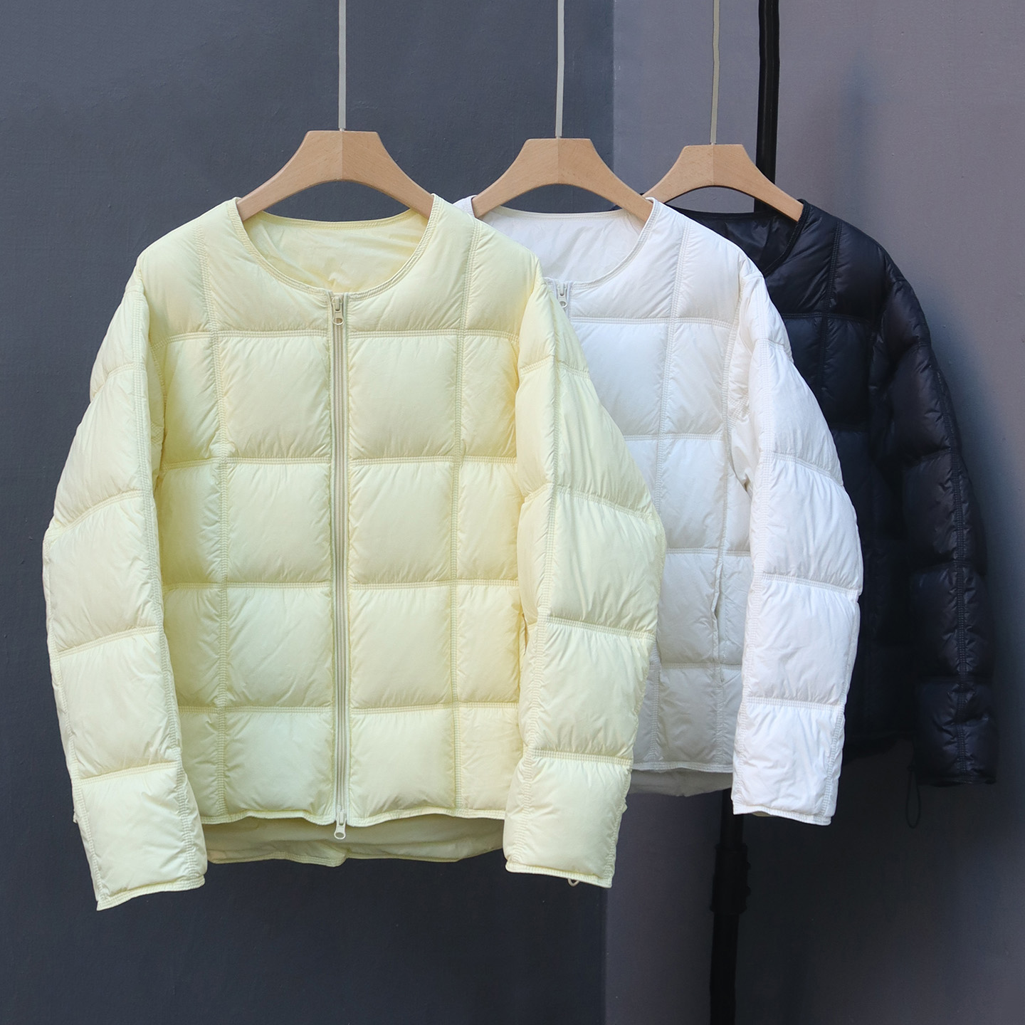 圆领羽绒服方块白鸭绒保暖外套女