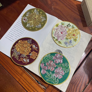 苏绣半成品老绣片圆贴片手工diy绣花布片衣服布贴花刺绣辅料杯垫