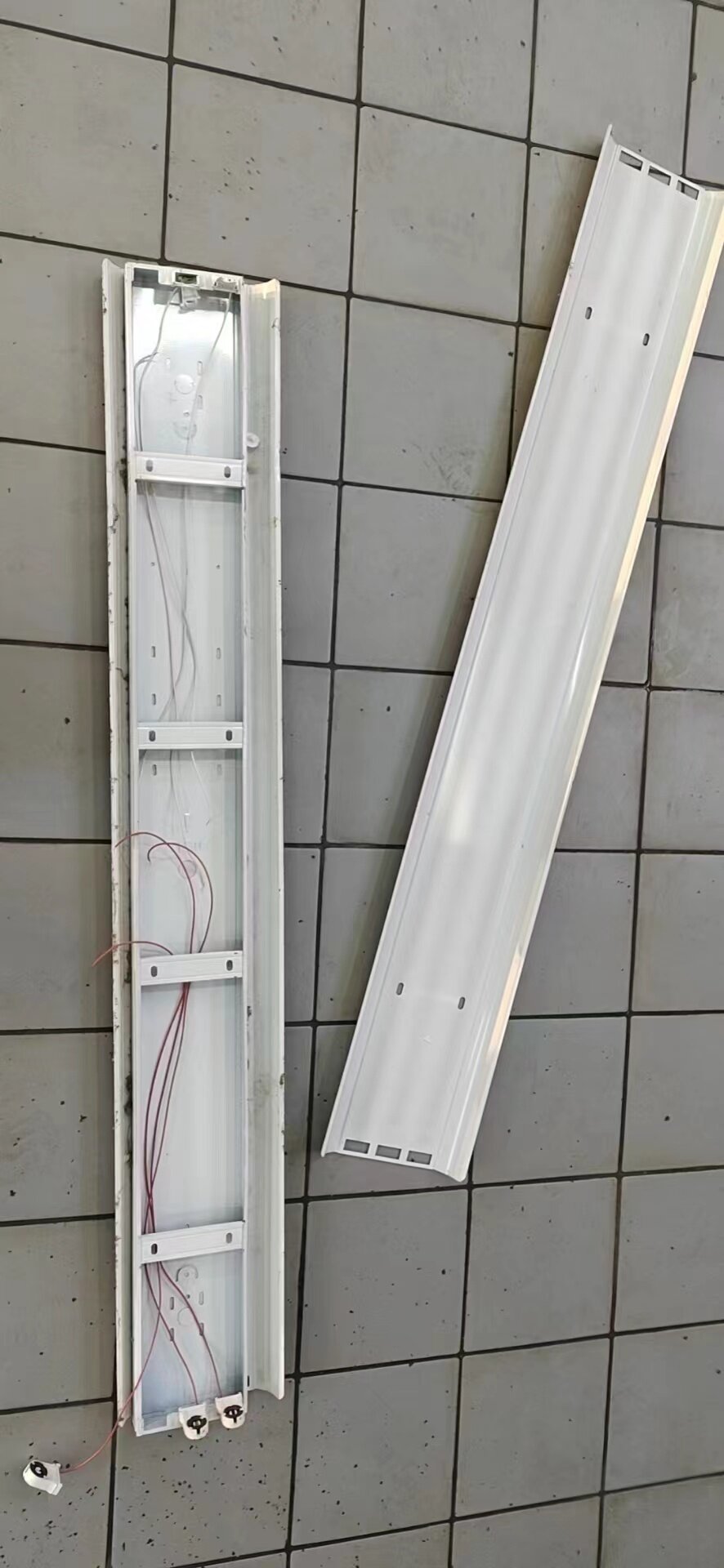 佛山信华照明led日光灯管t8三管3支带罩座专用支架空架灯架1.2米