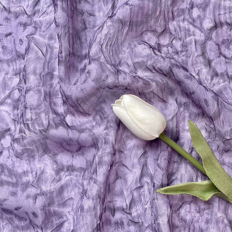 布艺岛 柔软垂坠紫色立体浮雕泡泡花纹面料 连衣裙汉服时装布料