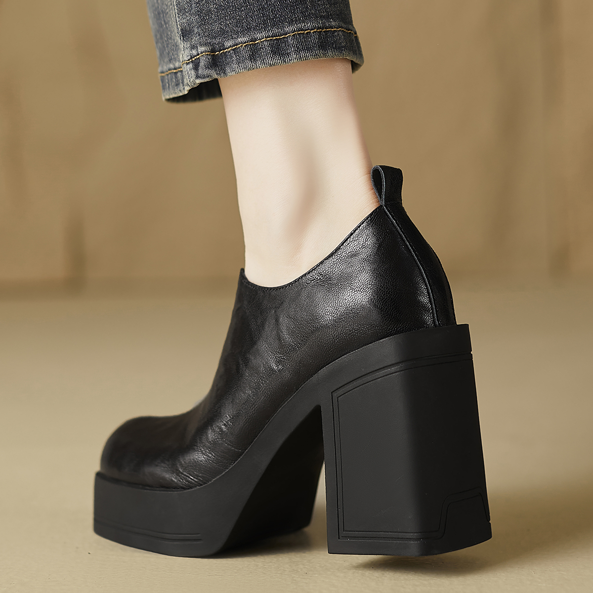 古菲斯奇女鞋粗高跟低帮单鞋真皮