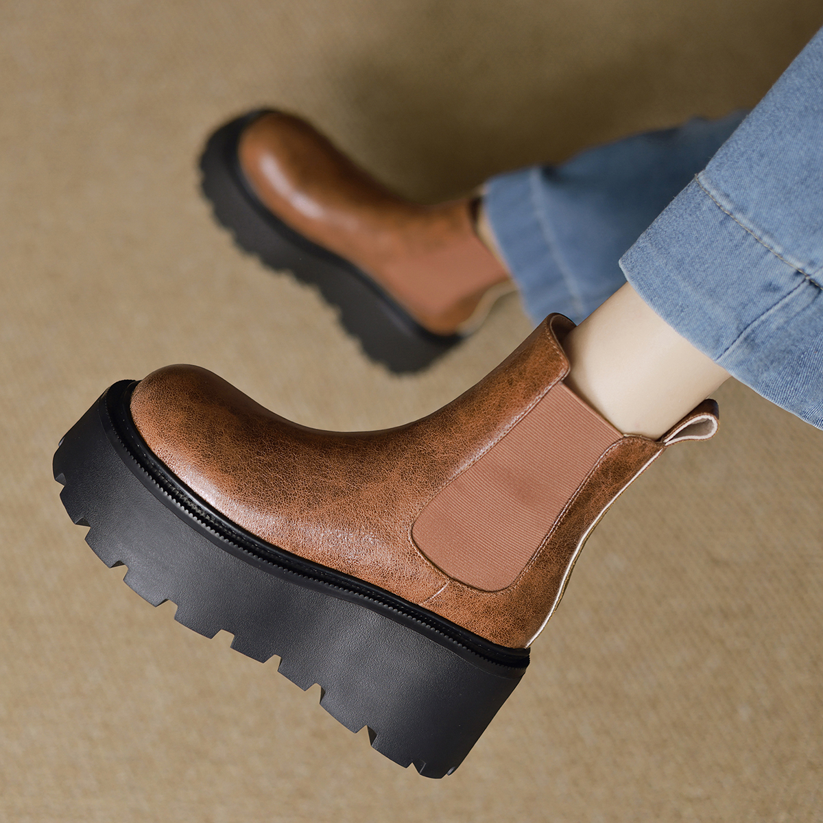 古菲斯奇女鞋厚底短筒靴子切尔西