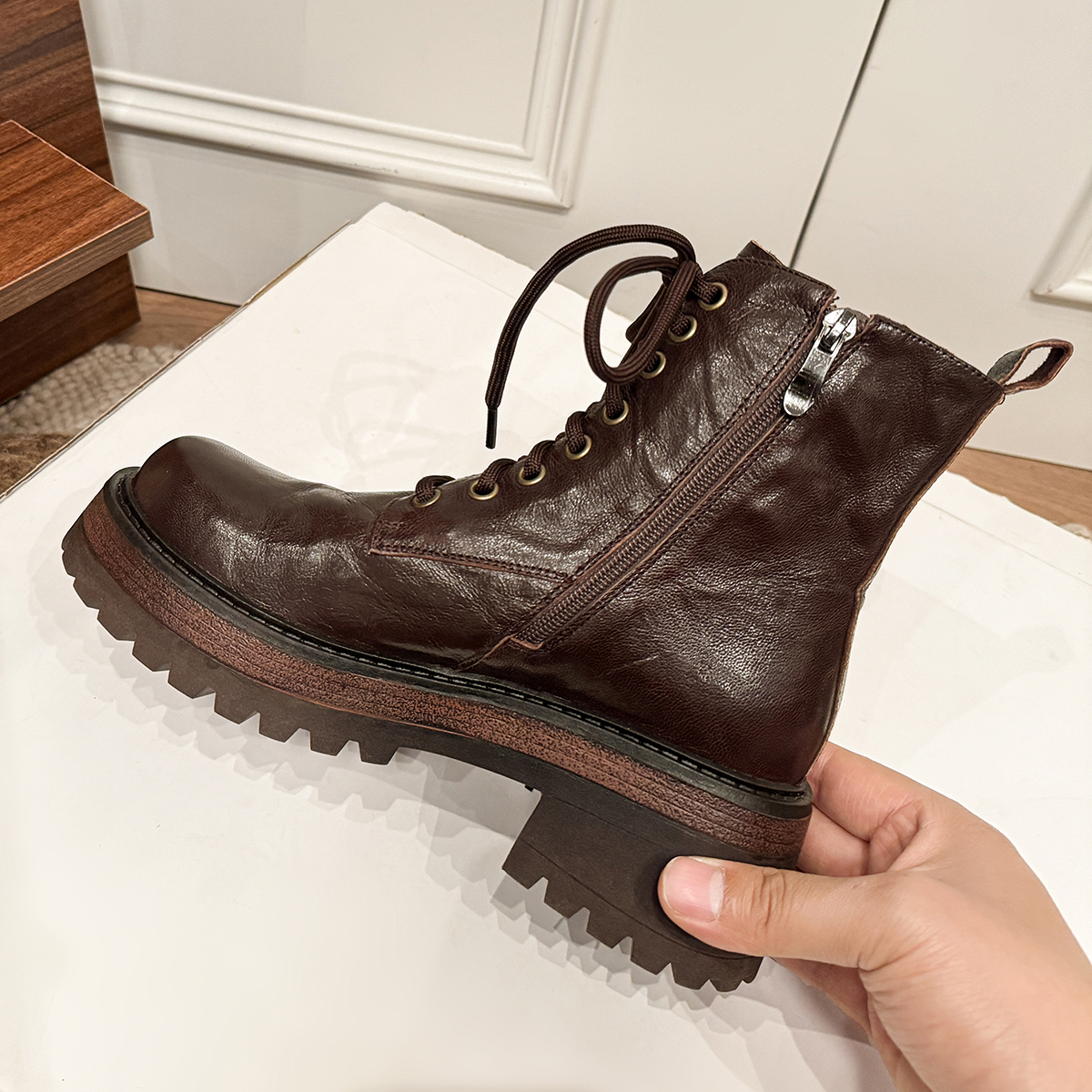 古菲斯奇女鞋厚底短筒马丁靴真皮