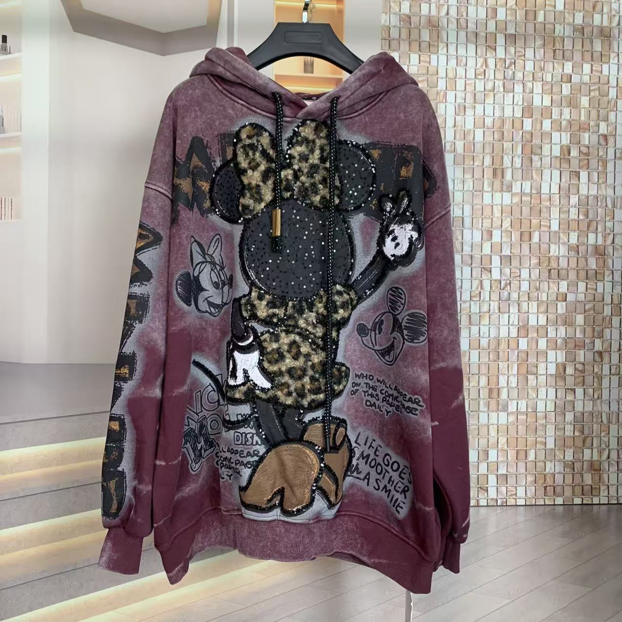 WR潮牌秋冬加绒重工豹纹米妮米奇卡通宽松时尚加厚连帽卫衣女