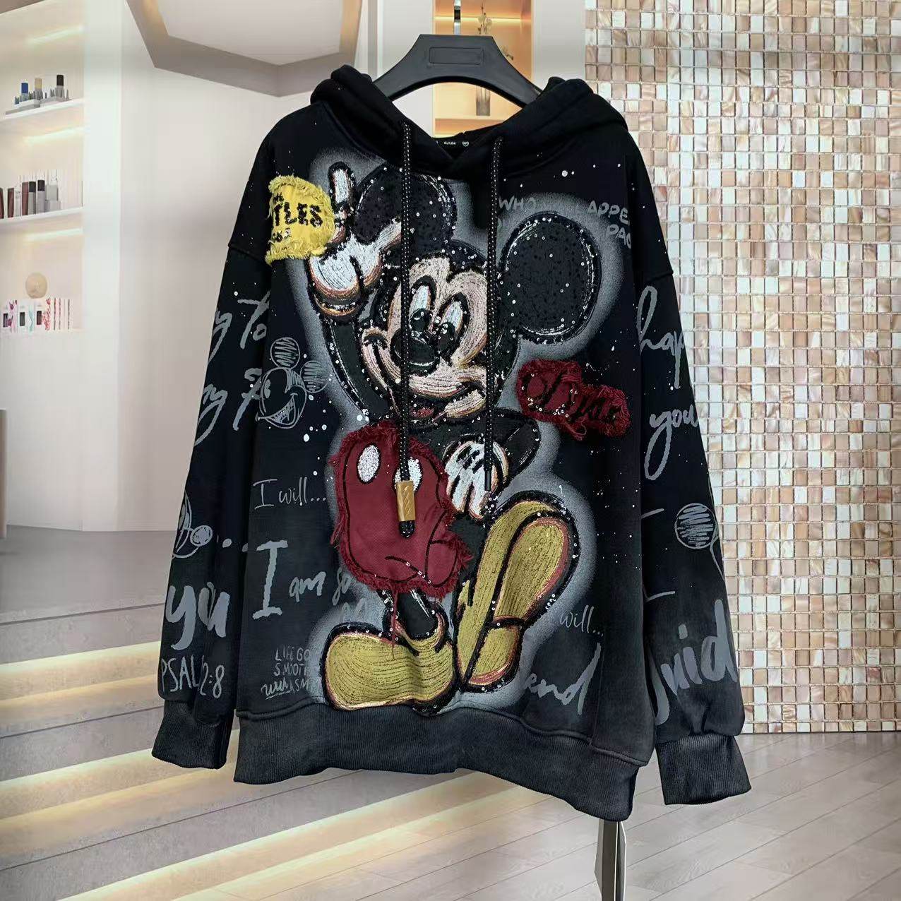 WR潮牌秋冬加绒重工刺绣米奇卡通宽松时尚加厚连帽卫衣上衣,女装/女士精品,卫衣/绒衫,淘宝优惠券,粉丝福利购,淘宝优惠卷